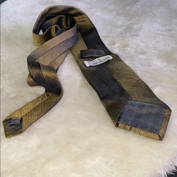 Harry Rosen Gold Silk Tie - Picture 7 of 9